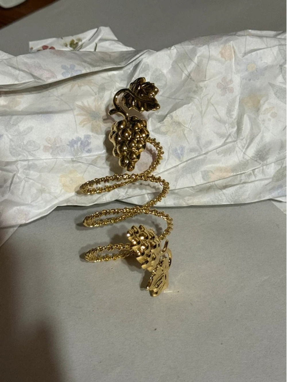 Vintage Gold Spiral Napkin Rings Grape Vine Set of 8 1990s